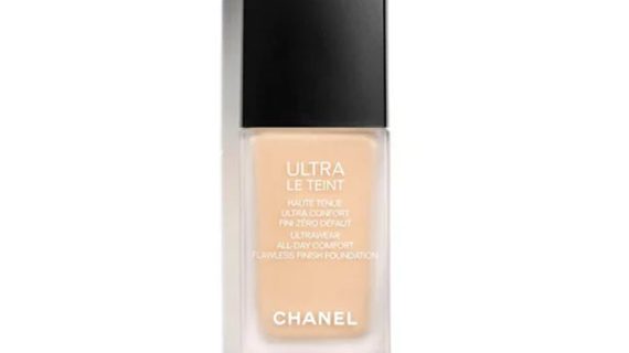 Chanel ULTRA LE TEINT FLUIDE Ultrawear - All-Day Comfort - Flawless Finish Foundation - B20 - 30 ml