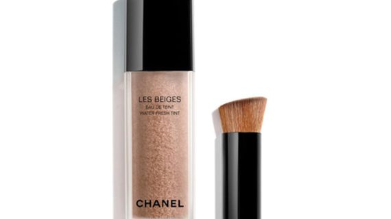 Chanel LES BEIGES WATER-FRESH TINT Water-Fresh Tint With Micro-Droplet Pigments. Bare Skin Effect. Natural And Luminous Healthy Glow - Light Deep