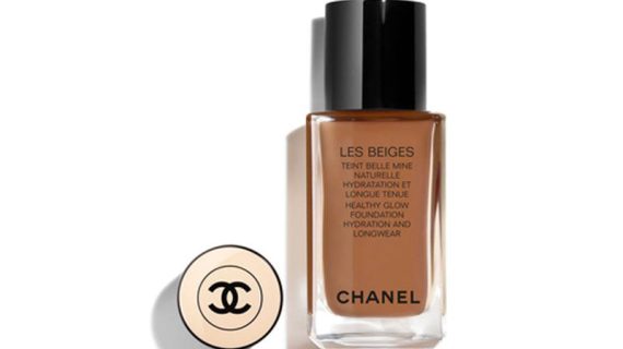 Chanel Les Beiges Foundation Healthy Glow Foundation Hydration And Longwear - BR152