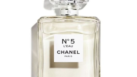 Chanel N°5 L'EAU Eau De Toilette Spray For Her - 100ml