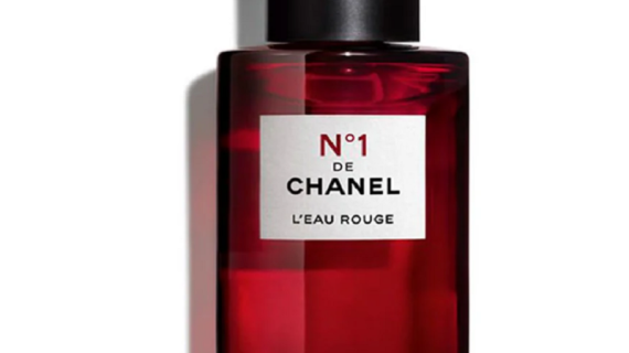 Chanel N°1 De Chanel L'Eau Rouge - Revitalising Fragrance Mist For Her - 100ml